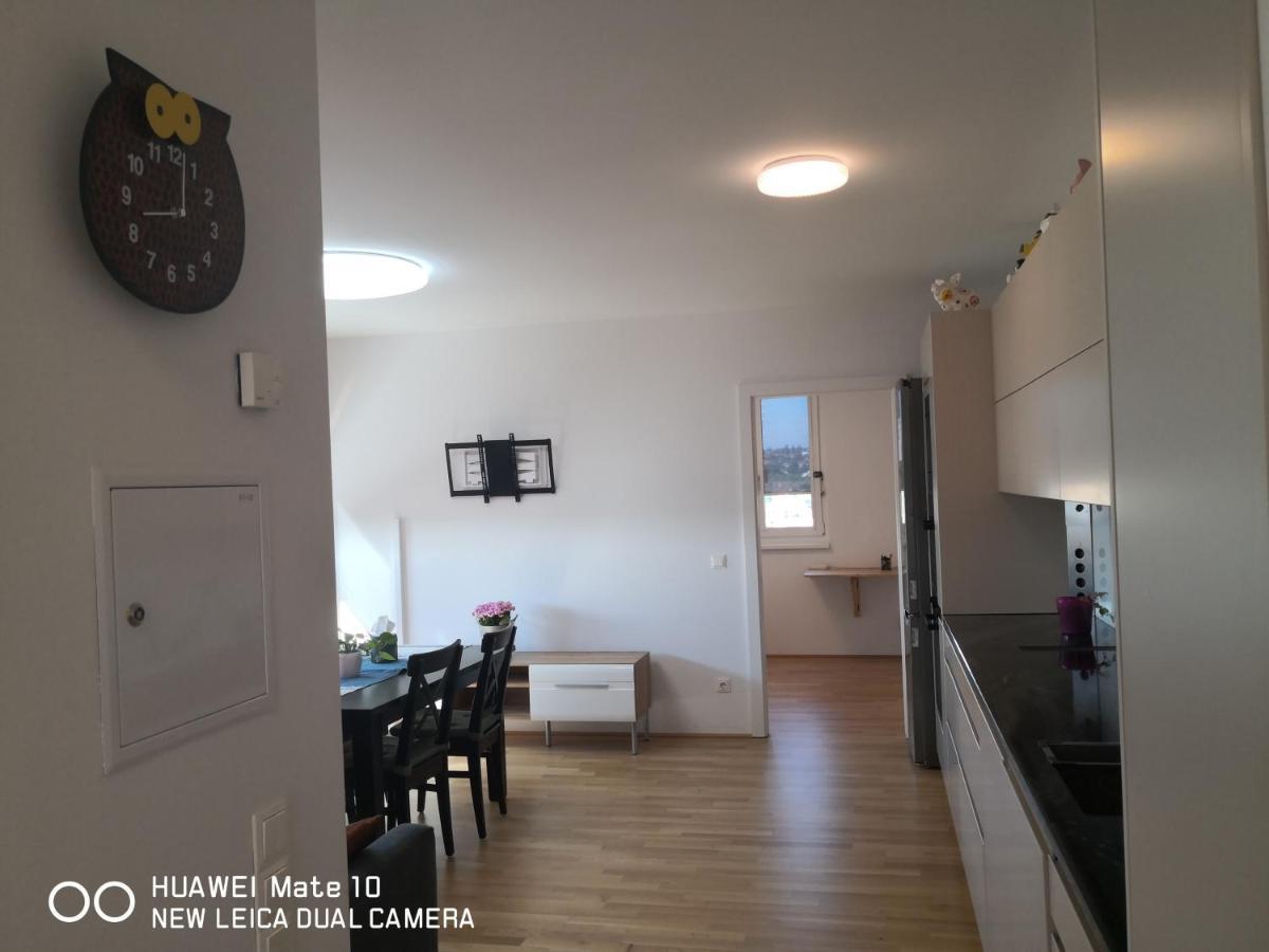 Modern Apartment Bei U Bahn Simmering ウィーン エクステリア 写真